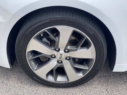 Used 2020 Kia Optima S w/ S Panoramic Sunroof Package FWD image 12