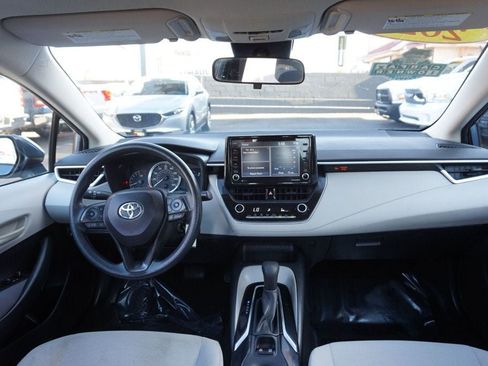 Used 2022 Toyota Corolla LE w/ Carpet Mat Package (TMS) FWD image 36