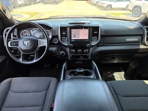 Used 2022 RAM 1500 Big Horn AWD/4WD image 18