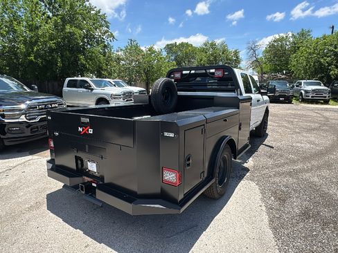 New 2026 RAM 1500 Express AWD/4WD image 5
