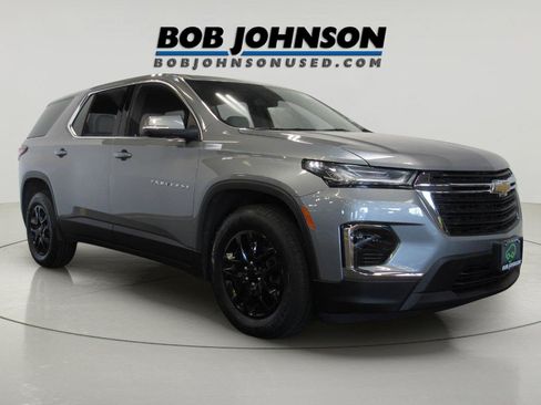 Certified 2023 Chevrolet Traverse LS w/ Safety Package FWD image 1