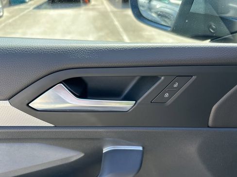 New 2025 Volkswagen Jetta SE image 12