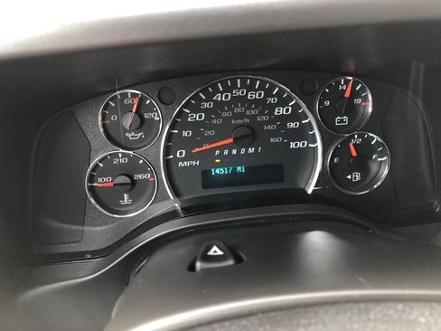 Used 2024 Chevrolet Express 2500 w/ Driver Convenience Package image 31