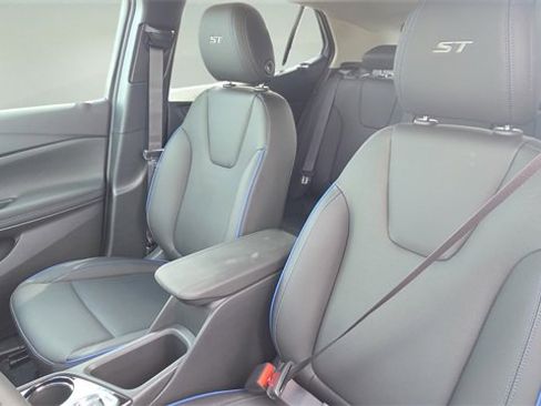 New 2026 Buick Encore GX Sport Touring image 32