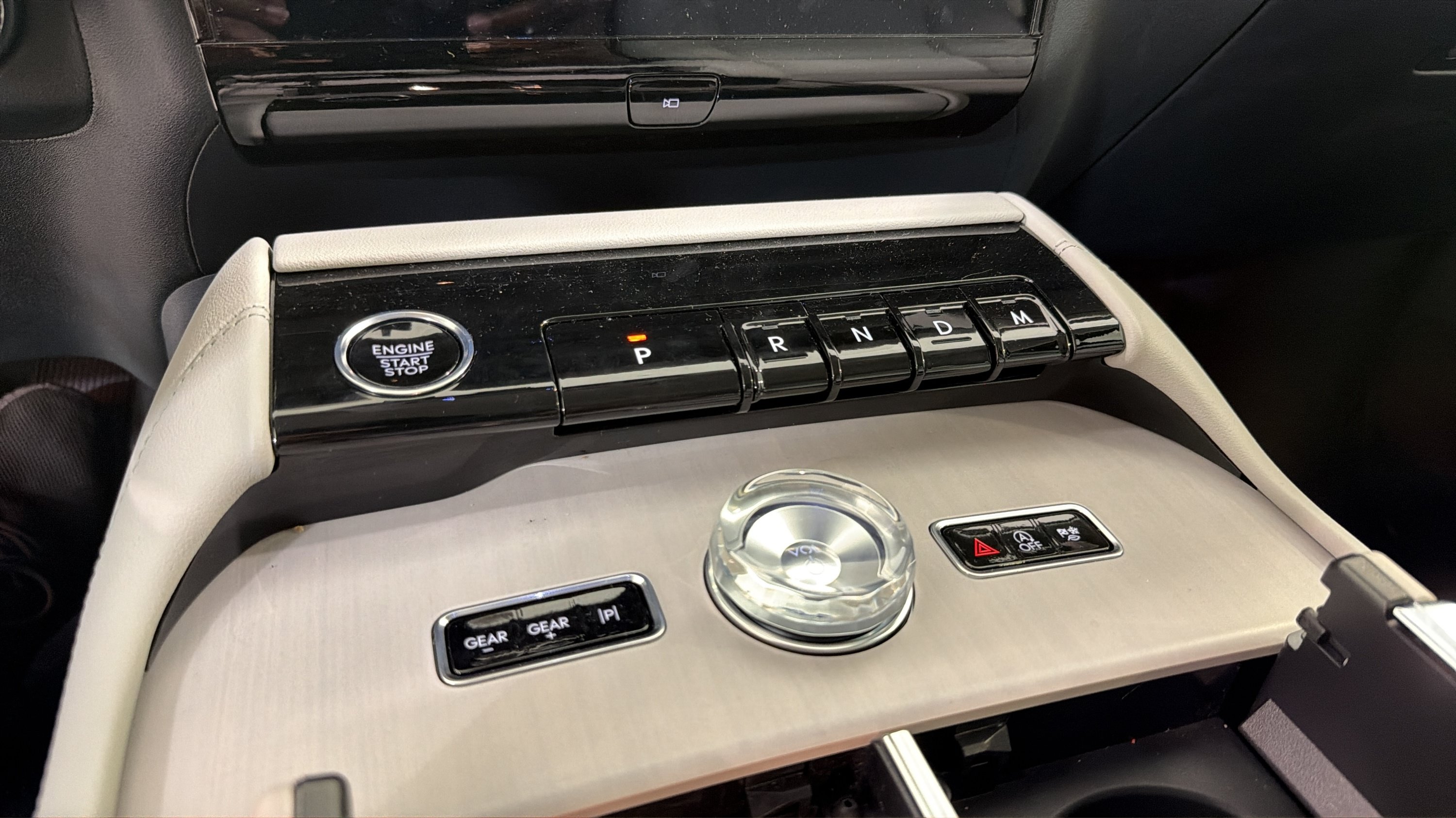 Used 2026 Lincoln Navigator Premiere AWD/4WD image 20
