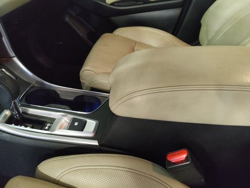 Used 2019 Subaru Ascent Limited AWD/4WD image 26