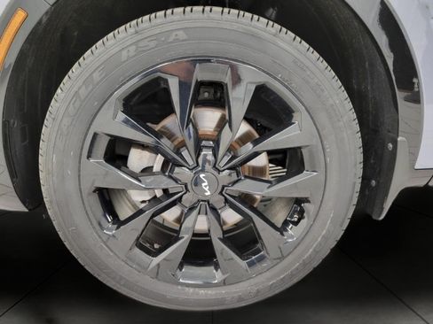 Used 2023 Kia Sorento SX AWD/4WD image 4