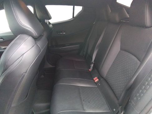Used 2019 Toyota C-HR XLE image 13