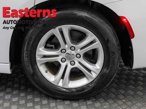 Used 2022 Dodge Charger SXT w/ Leather Interior Group image 33