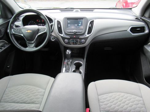 Used 2018 Chevrolet Equinox LT FWD image 12