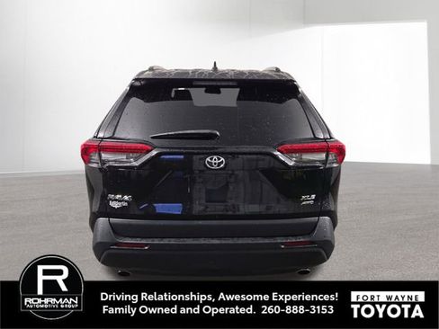 Used 2023 Toyota RAV4 XLE AWD/4WD image 8