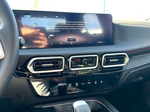 New 2026 Nissan Sentra SR w/ Floor Mat Package image 21