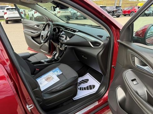 Certified 2022 Buick Encore GX Select w/ Sport Touring Package image 18