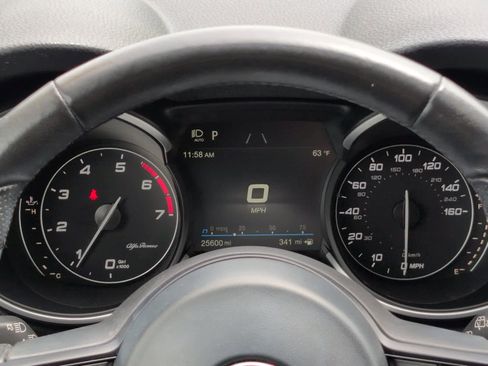 Used 2022 Alfa Romeo Stelvio Sprint image 14