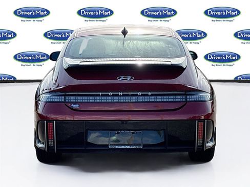 Used 2024 Hyundai Ioniq 6 SE RWD image 6