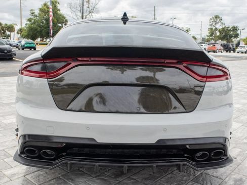 Used 2018 Kia Stinger GT1 AWD/4WD image 6