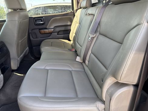 Used 2017 GMC Sierra 1500 SLT w/ SLT Premium Package AWD/4WD image 10