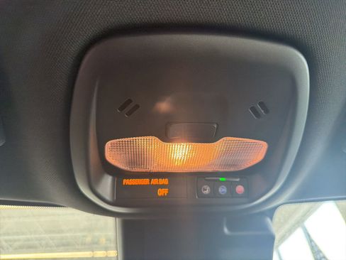 Used 2024 Chevrolet Trax RS w/ Driver Confidence Package image 11