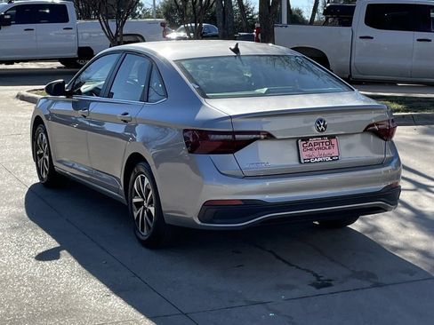 Used 2024 Volkswagen Jetta S image 4