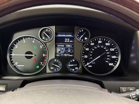 Used 2014 Lexus LX 570 4WD image 23