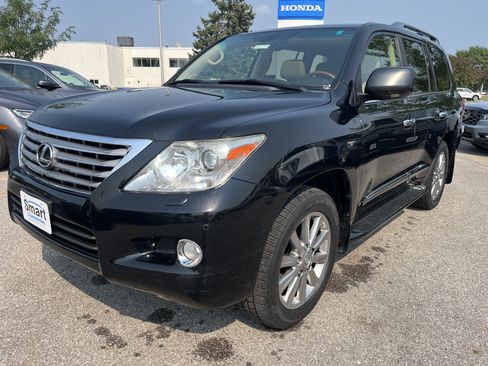 Used 2011 Lexus LX 570 4WD w/ Luxury Pkg image 2