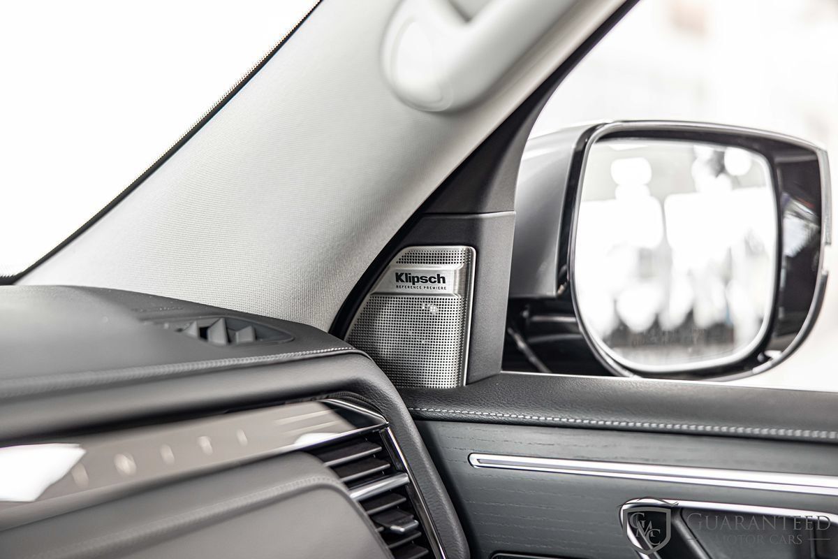 Used 2025 INFINITI QX80 Sensory AWD/4WD image 29