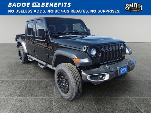 Used 2023 Jeep Gladiator Sport AWD/4WD image 1