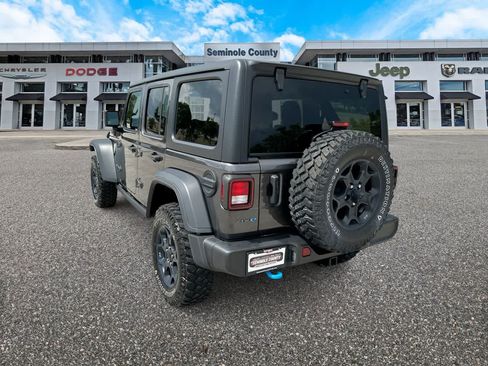 Certified 2023 Jeep Wrangler Unlimited w/ Cold Weather Group AWD/4WD image 6