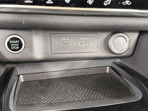 Certified 2022 Nissan Rogue SV image 27