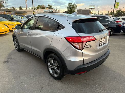 Used 2018 Honda HR-V EX-L image 7