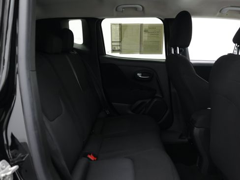 Used 2019 Jeep Renegade Sport w/ Sport Appearance Group FWD image 40