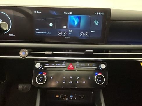 Used 2025 Hyundai Tucson SEL FWD image 23