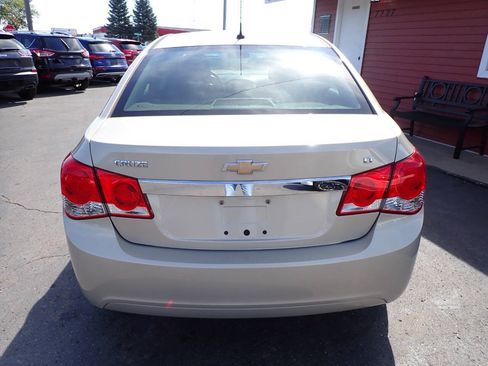 Used 2011 Chevrolet Cruze LT FWD image 5