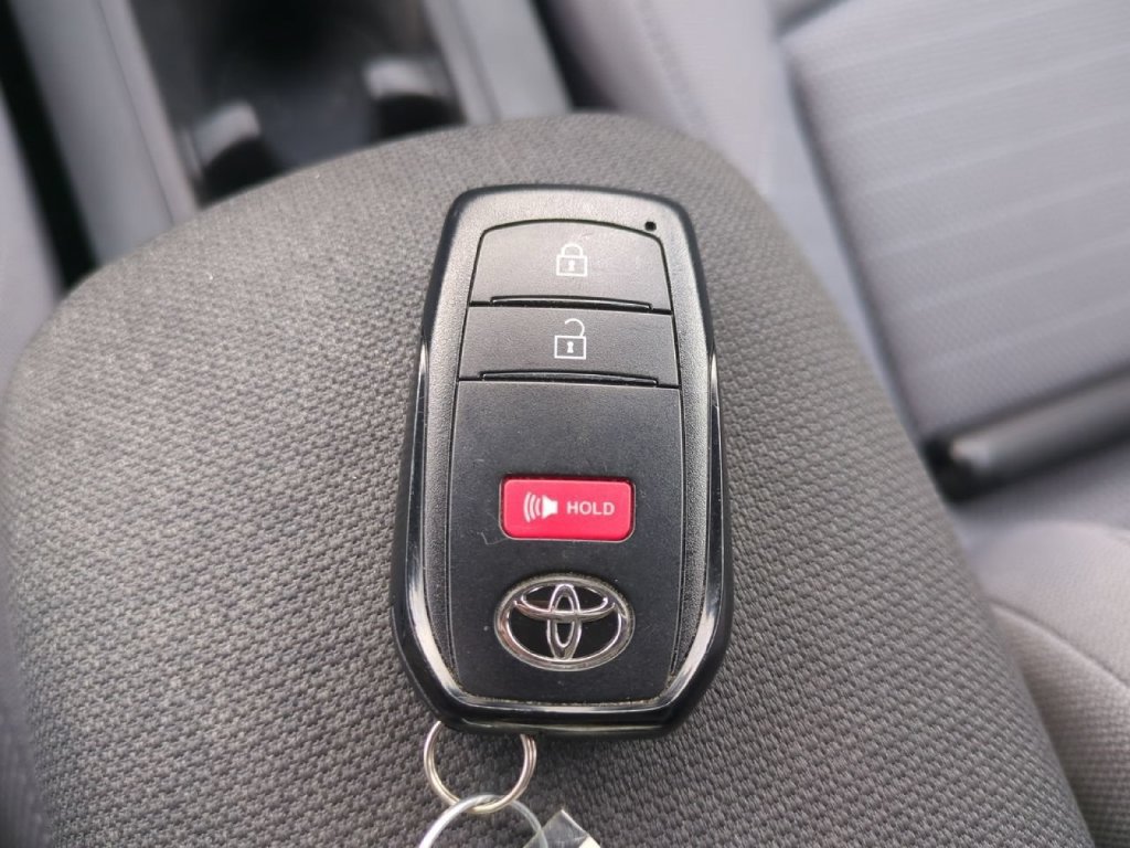 Used 2023 Toyota Corolla Cross AWD Hybrid image 34