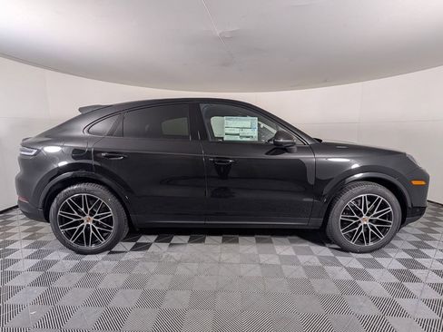 New 2026 Porsche Cayenne Coupe image 8