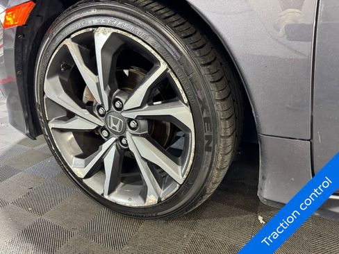 Used 2020 Honda Civic Touring image 7
