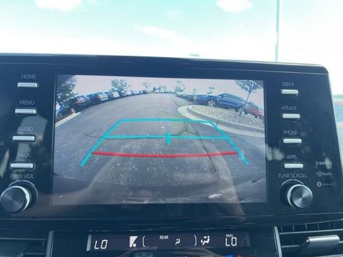 Used 2024 Toyota Sienna XLE image 23