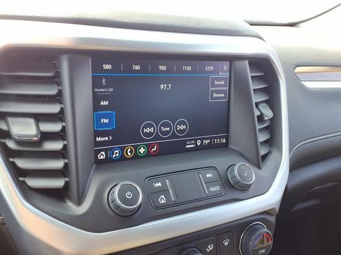 Used 2023 GMC Acadia SLE w/ Driver Convenience Package image 11