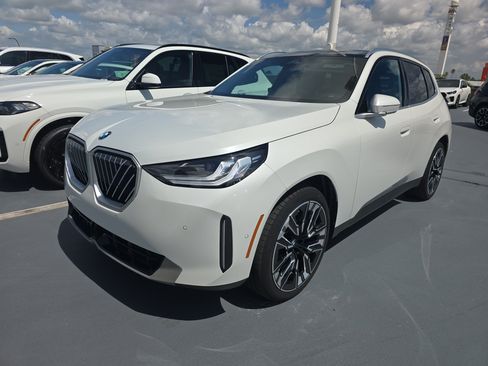 Certified 2026 BMW X3 xDrive30i w/ Convenience Package AWD/4WD image 3