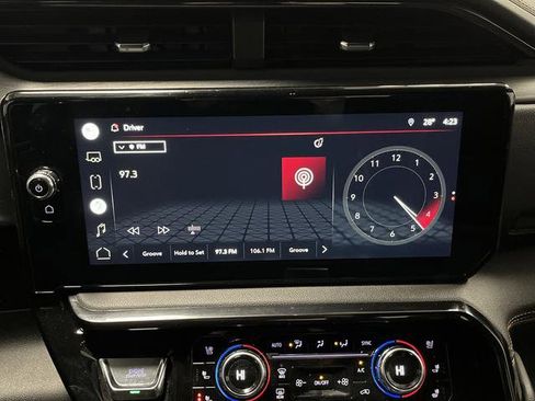 Used 2022 GMC Sierra 1500 AT4 image 18