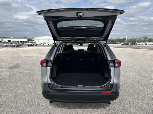 Certified 2025 Toyota RAV4 LE FWD image 20