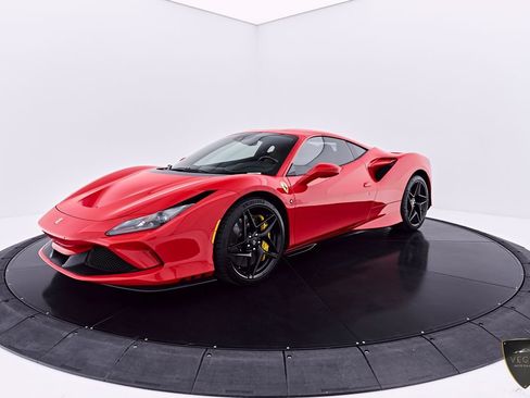 Used 2022 Ferrari F8 Tributo RWD image 12