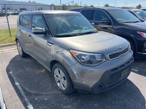Used 2016 Kia Soul image 1