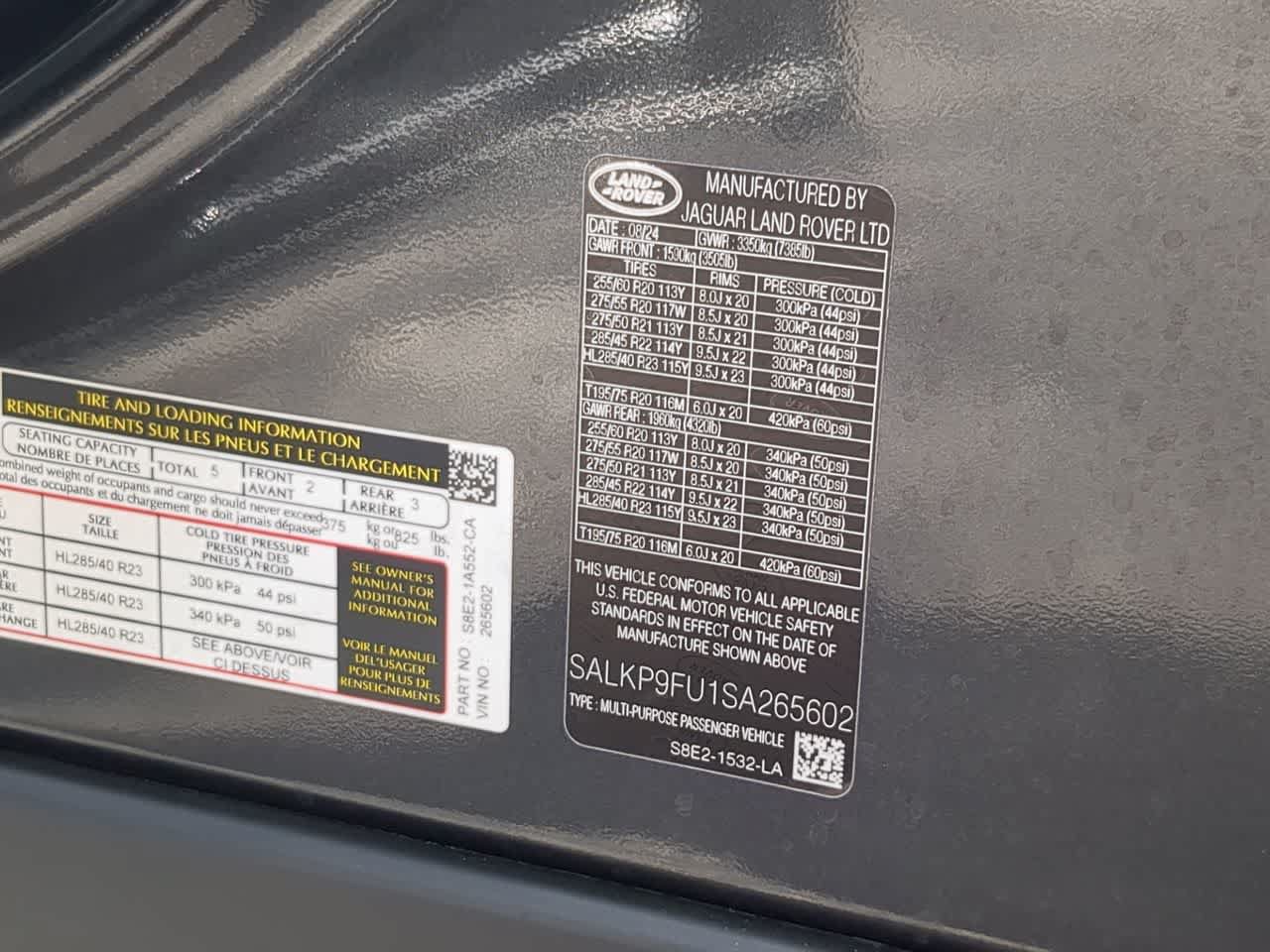 Certified 2025 Land Rover Range Rover SE AWD/4WD image 37