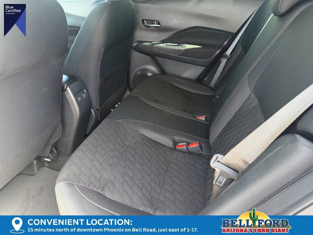 Used 2023 Nissan Kicks SV w/ Interior Electronics Package FWD image 13