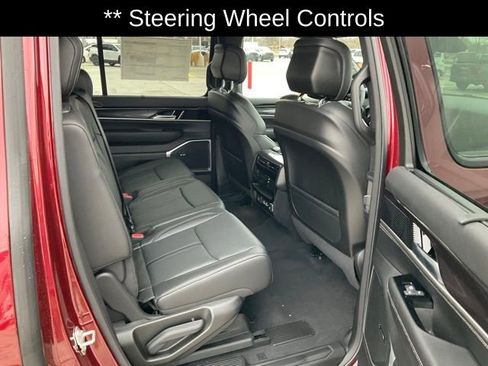 New 2024 Jeep Wagoneer 4WD w/ Convenience Group I image 31