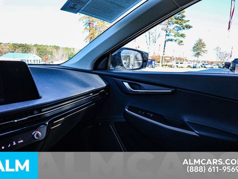 Used 2022 Kia EV6 Wind image 44