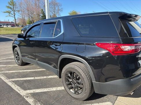 Used 2020 Chevrolet Traverse LS w/ LPO, Blackout Package image 4