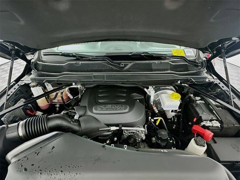 Used 2024 RAM 2500 Big Horn w/ Safety Group image 33