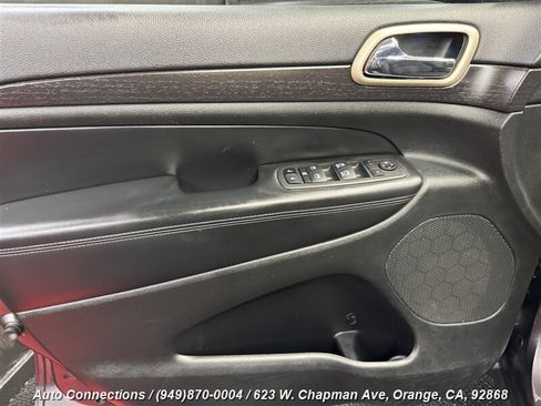 Used 2014 Jeep Grand Cherokee Laredo w/ Quick Order Package 23E RWD image 17